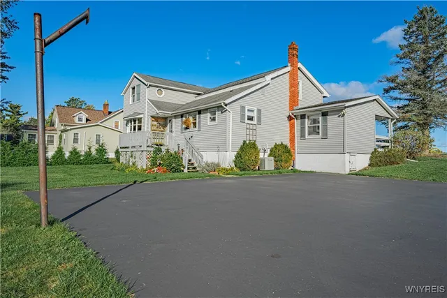 $259,900 | 3708 North Ridge Road, Cambria, NY 14094