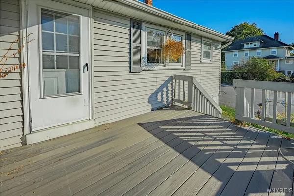 $239,900 | 3708 North Ridge Road, Cambria, NY 14094