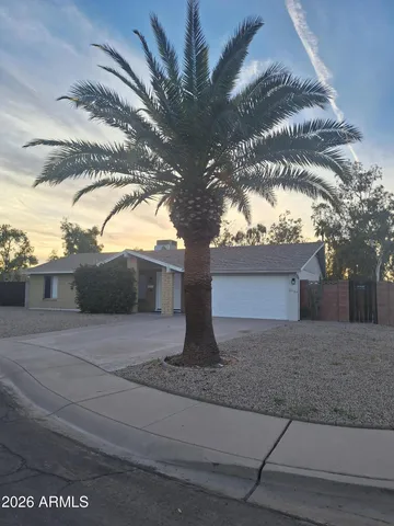 $2,825 | 2839 East Altadena Avenue, Phoenix, AZ 85028