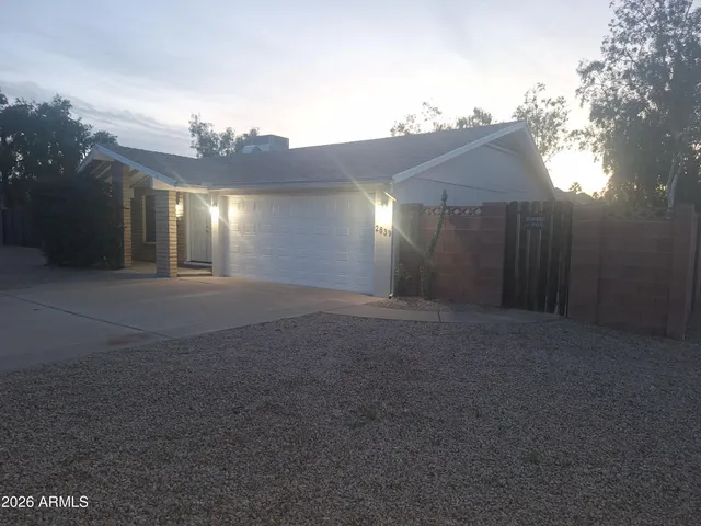 $2,825 | 2839 East Altadena Avenue, Phoenix, AZ 85028