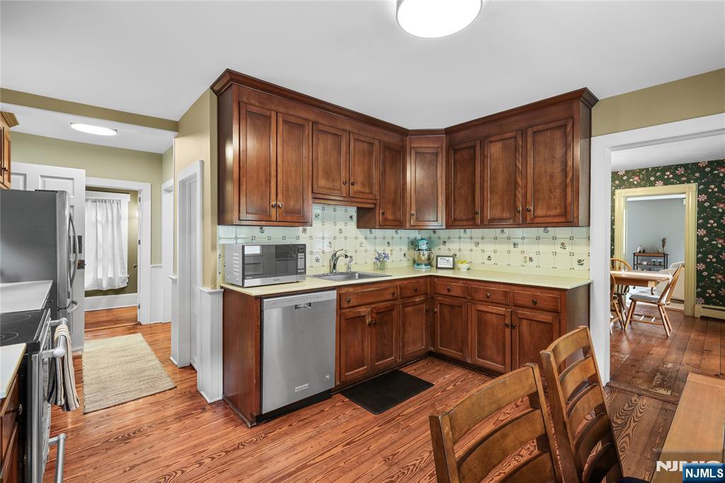 47 Main Street Califon, NJ 07830 - Photo 13 of 39