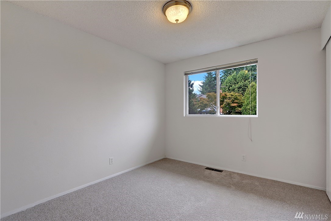 12951 Southeast 159th Street Renton, WA 98058 - Photo 12 of 21 Gallery Image 12