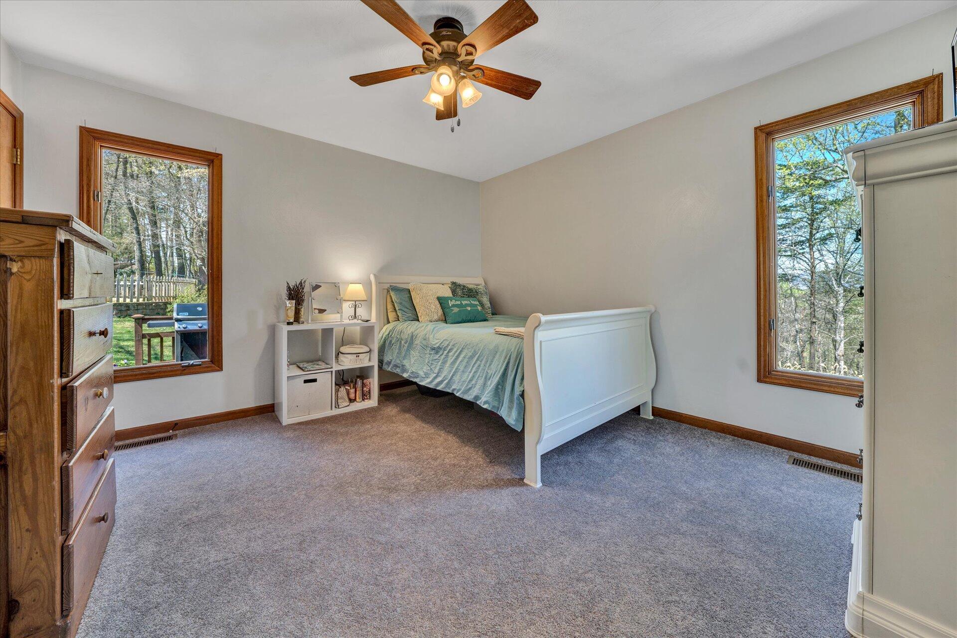 184 Sprinkle Road Fincastle, VA 24090 - Photo 31 of 66 30-DSC00061