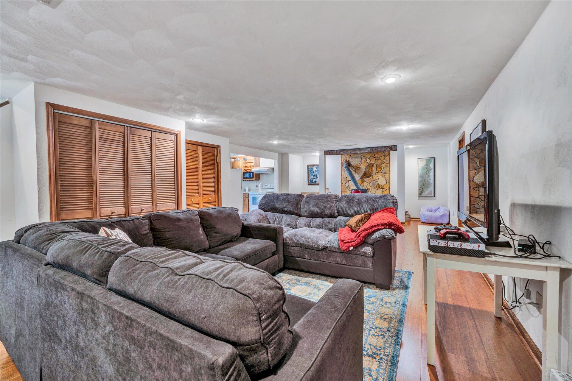 184 Sprinkle Road Fincastle, VA 24090 - Photo 47 of 66 46-DSC00112