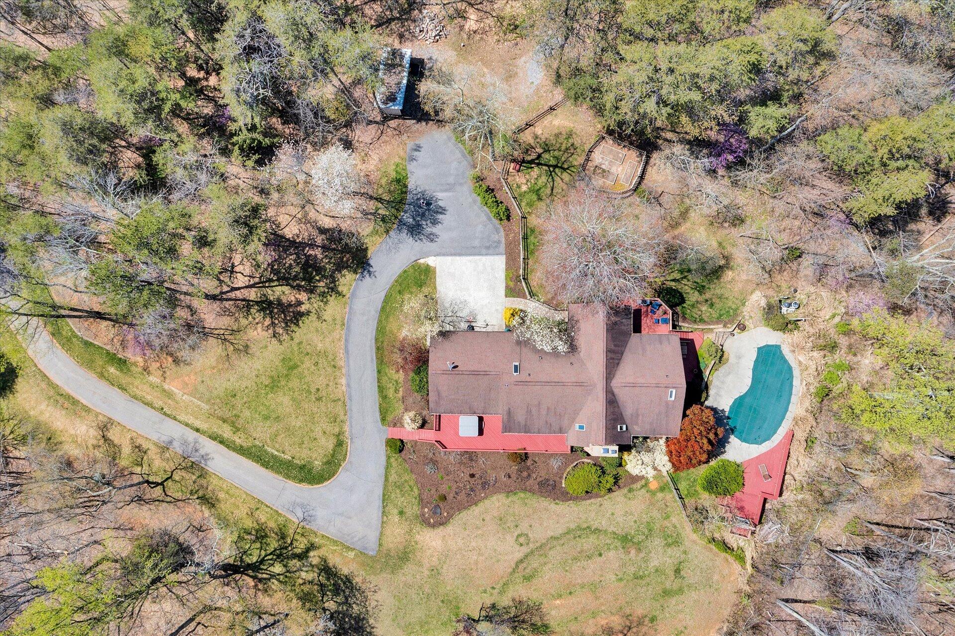 184 Sprinkle Road Fincastle, VA 24090 - Photo 56 of 66 53-DJI_0301