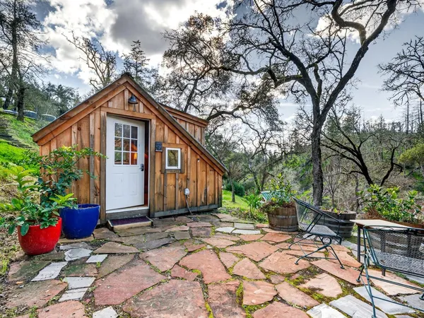 $2,100,000 | 11641 Highway 128, Healdsburg, CA 95448