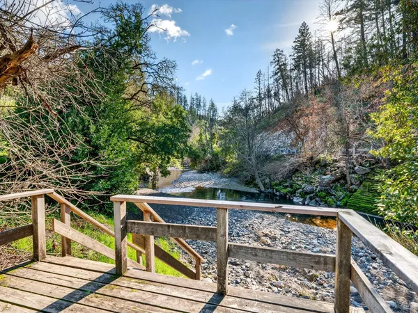 $2,100,000 | 11641 Highway 128, Healdsburg, CA 95448