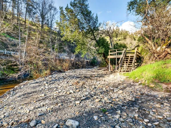 $2,100,000 | 11641 Highway 128, Healdsburg, CA 95448