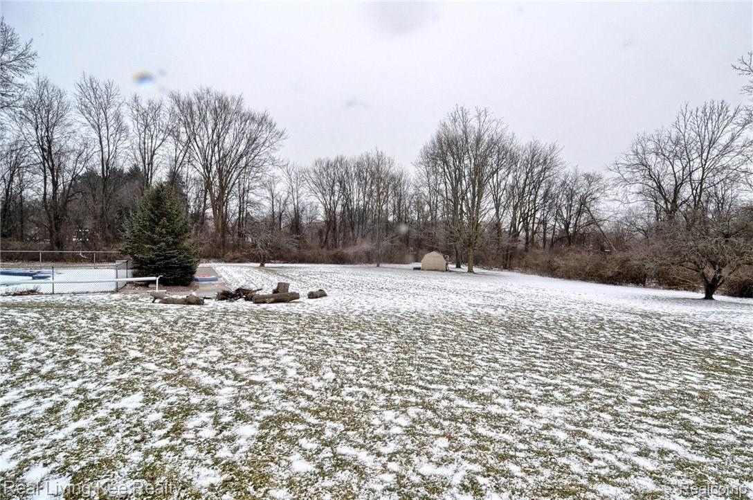 311 East Snell Road Rochester, MI 48306 - Photo 71 of 72 Backyard_2nd_View.jpg