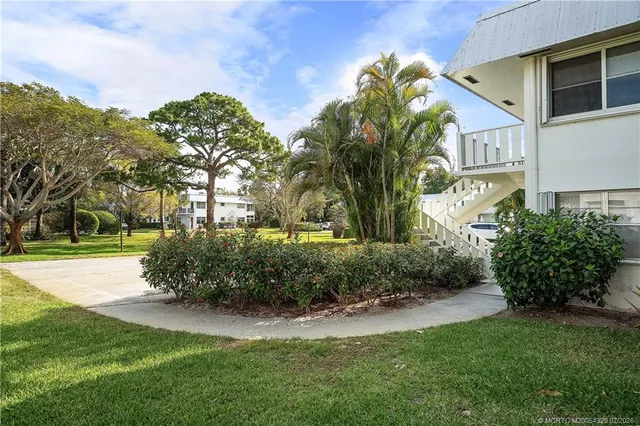 $1,575 | 2929 Southeast Ocean Boulevard, Unit 7, Stuart, FL 34996