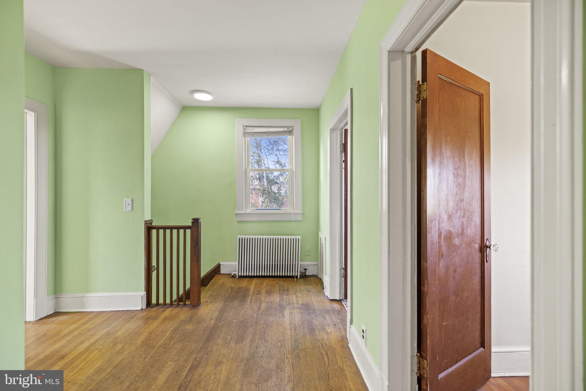 11101 Montgomery Road Beltsville, MD 20705 - Photo 20 of 38 second floor landing