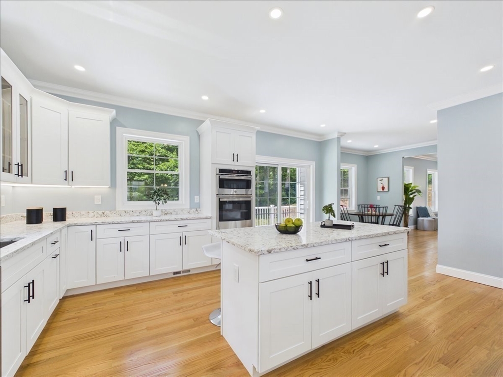 24 Marion Street Walpole, MA 02081 - Photo 7 of 42