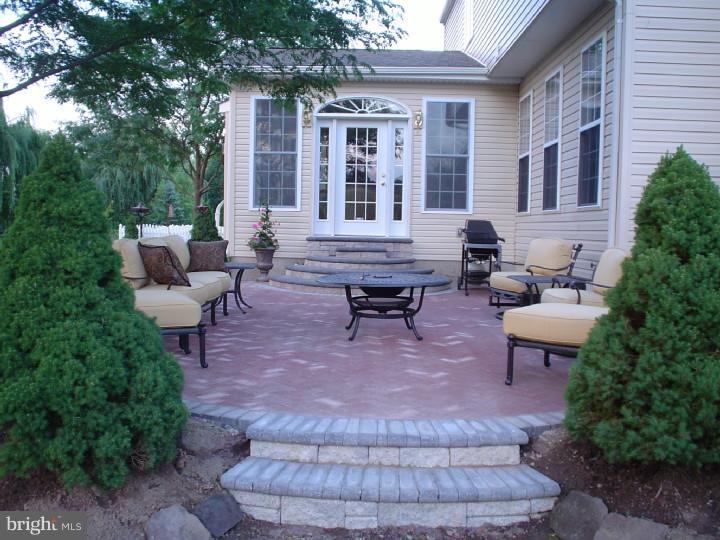 435 Winding Stream Road Spring City, PA 19475 - Photo 22 of 24 Patio