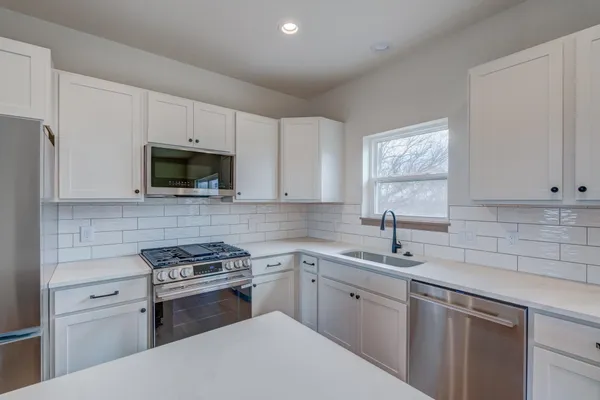 $565,000 | 103 Graelyn, Barneveld, WI 53507