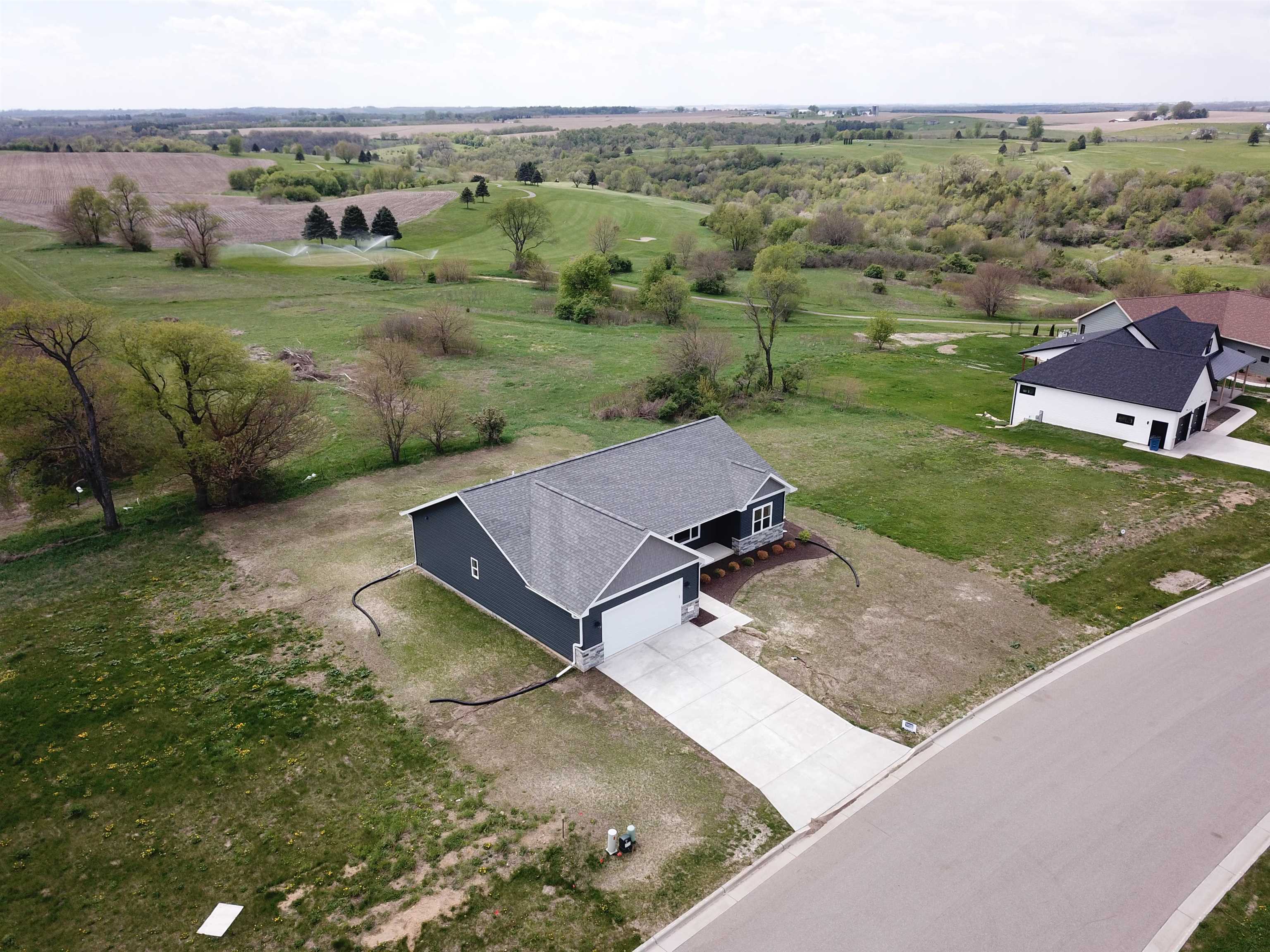 103 Graelyn Barneveld, WI 53507 - Photo 2 of 36