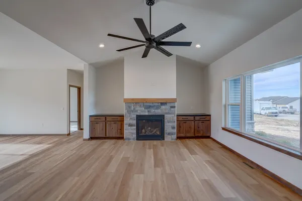 $565,000 | 103 Graelyn, Barneveld, WI 53507