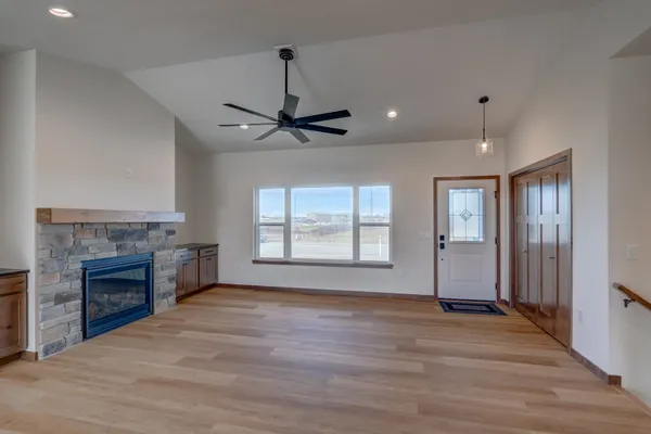 $565,000 | 103 Graelyn, Barneveld, WI 53507