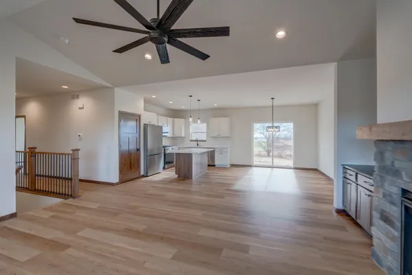 $565,000 | 103 Graelyn, Barneveld, WI 53507