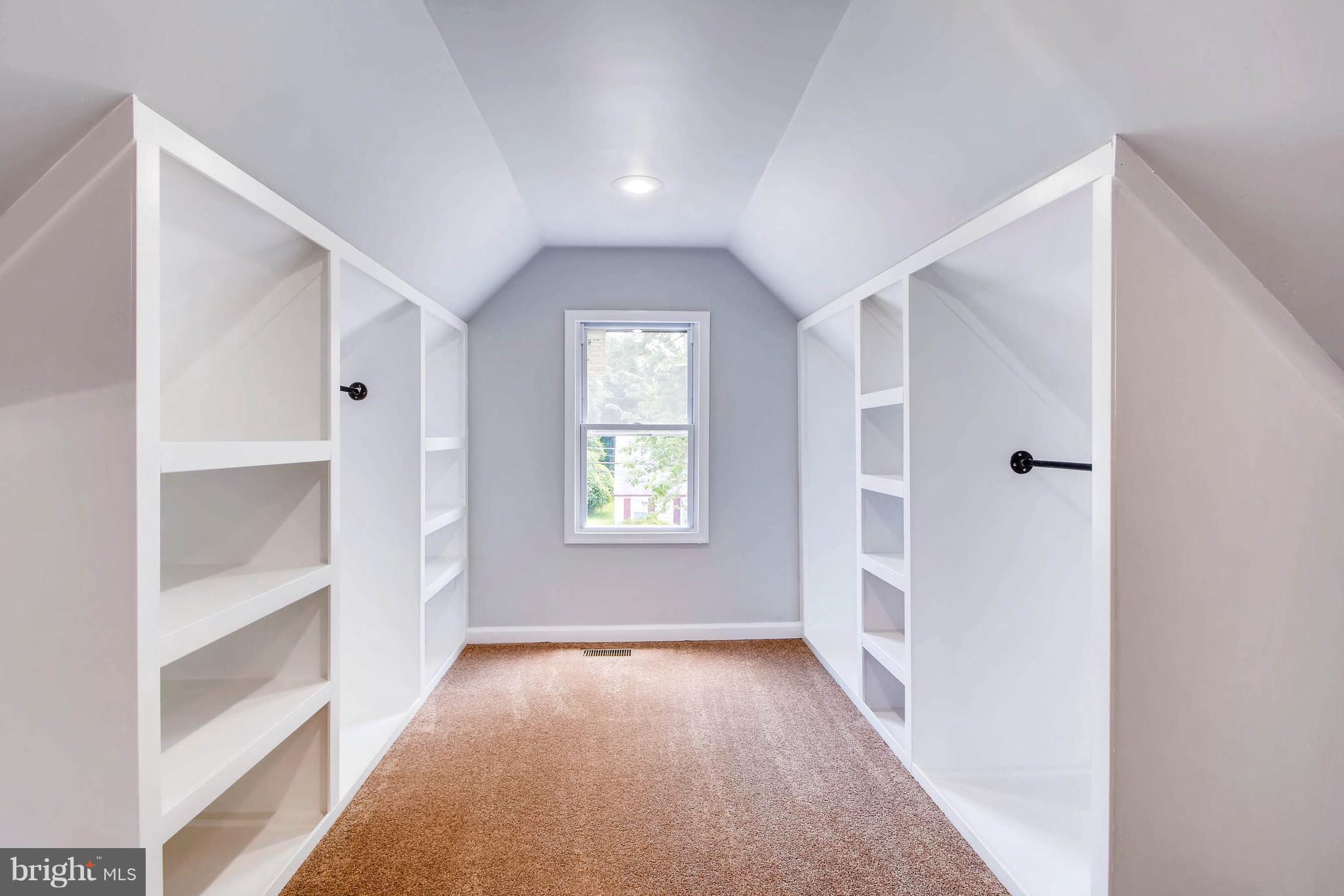 10 Village Road Pikesville, MD 21208 - Photo 13 of 28 Bedroom (Master) with great closet space