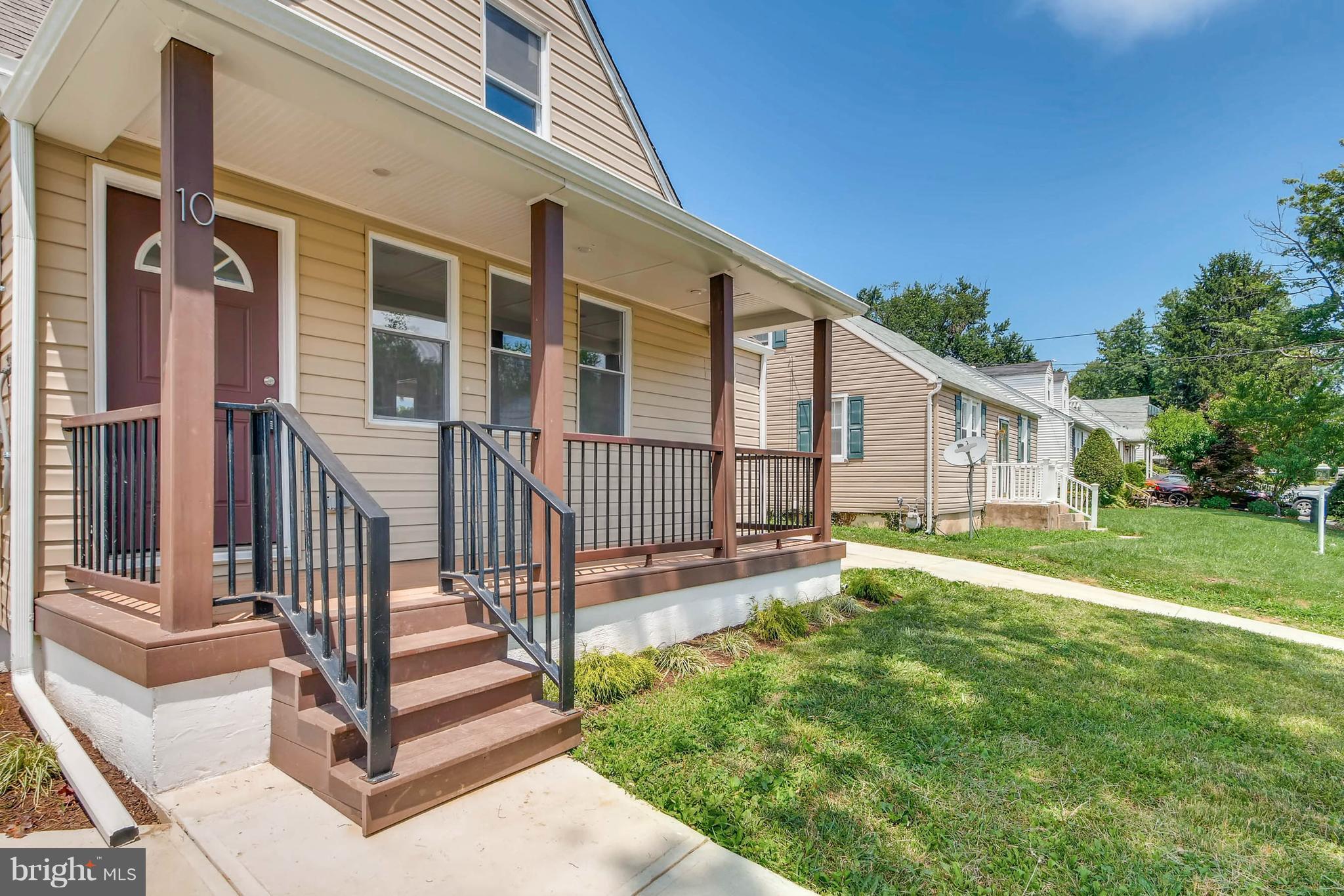 10 Village Road Pikesville, MD 21208 - Photo 23 of 28 fabulous front porch