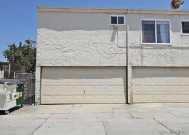 $2,400 | 4262 Wilson Avenue, Unit 6, San Diego, CA 92104