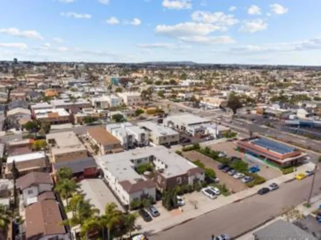 $2,400 | 4262 Wilson Avenue, Unit 6, San Diego, CA 92104