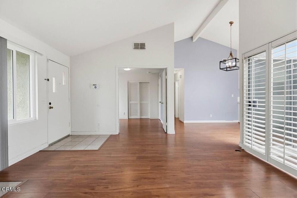 19509 Rinaldi Street, Unit 59 Porter Ranch, CA 91326 - Photo 12 of 47 19509-rinaldi-st-unit-59-010_web