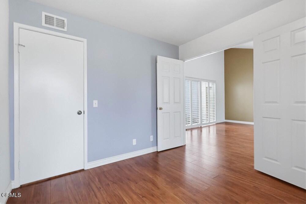 19509 Rinaldi Street, Unit 59 Porter Ranch, CA 91326 - Photo 28 of 47 19509-rinaldi-st-unit-59-033_web