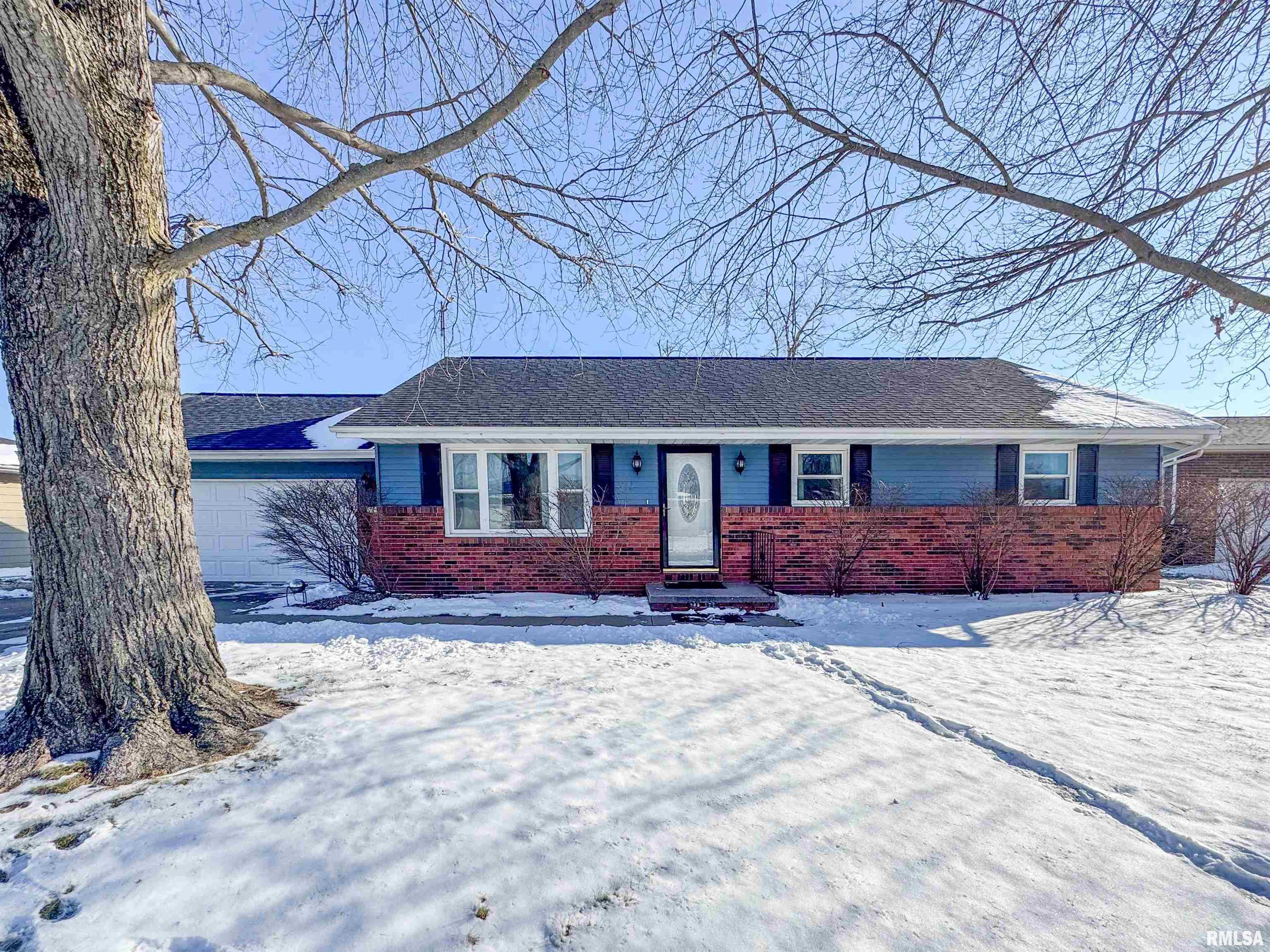 718 Taylor Street Morton, IL 61550 - Photo 1 of 32 Gallery Image 1