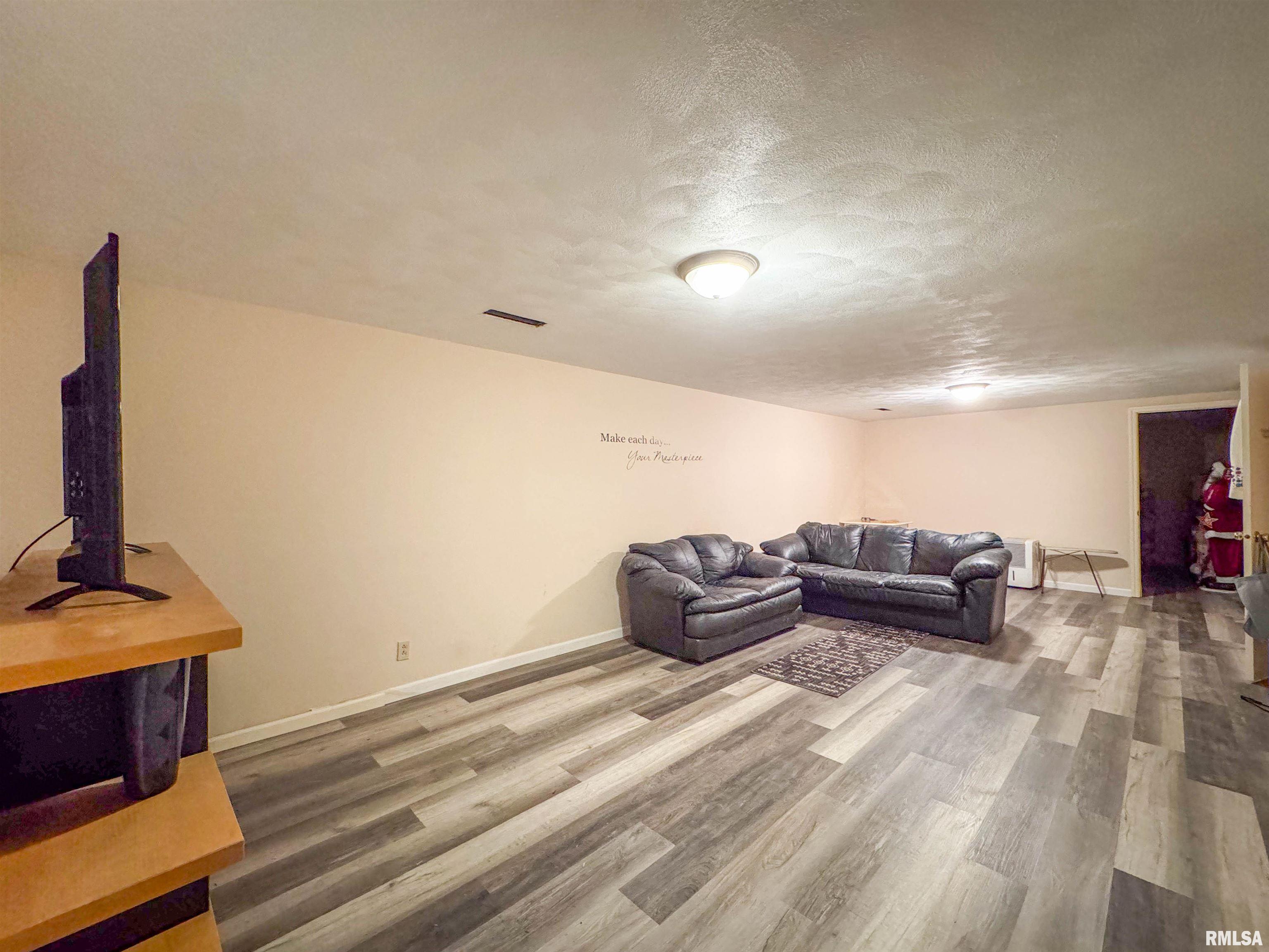 718 Taylor Street Morton, IL 61550 - Photo 25 of 32 Gallery Image 25