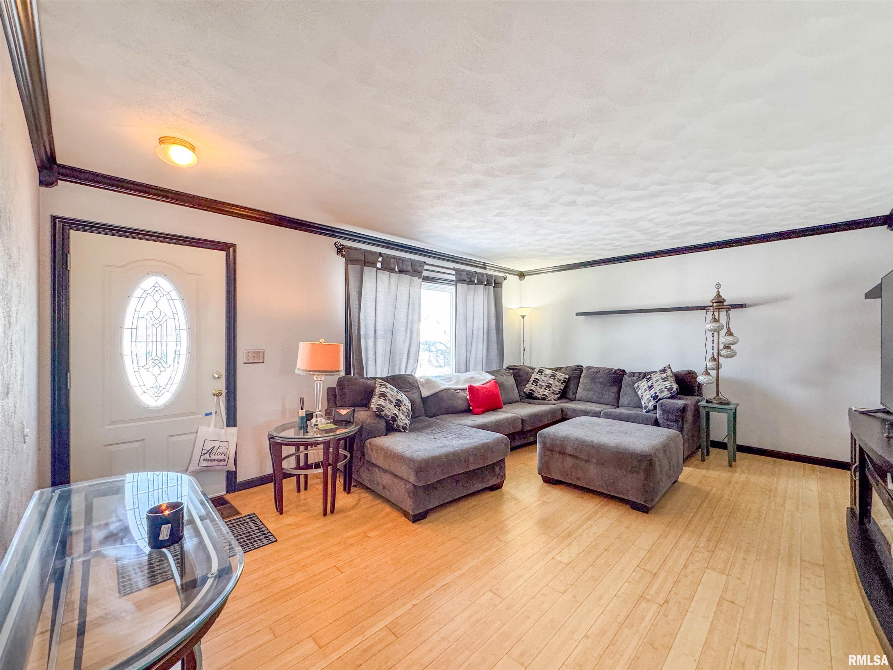 718 Taylor Street Morton, IL 61550 - Photo 5 of 32 Gallery Image 5