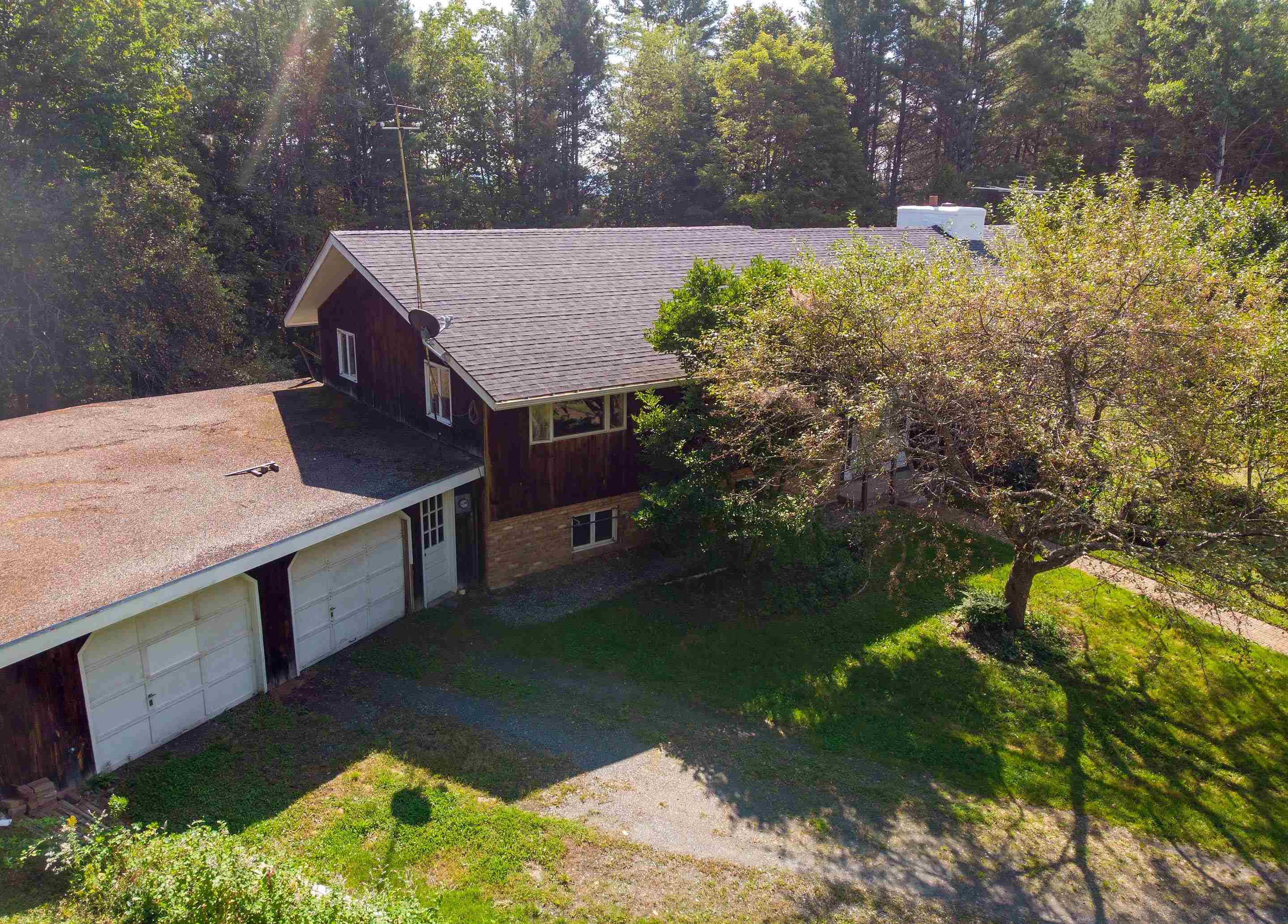 300 Center Road East Montpelier, VT 05602 - Photo 3 of 36