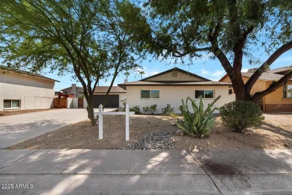 $5,000 | 8737 East Rose Lane, Scottsdale, AZ 85250