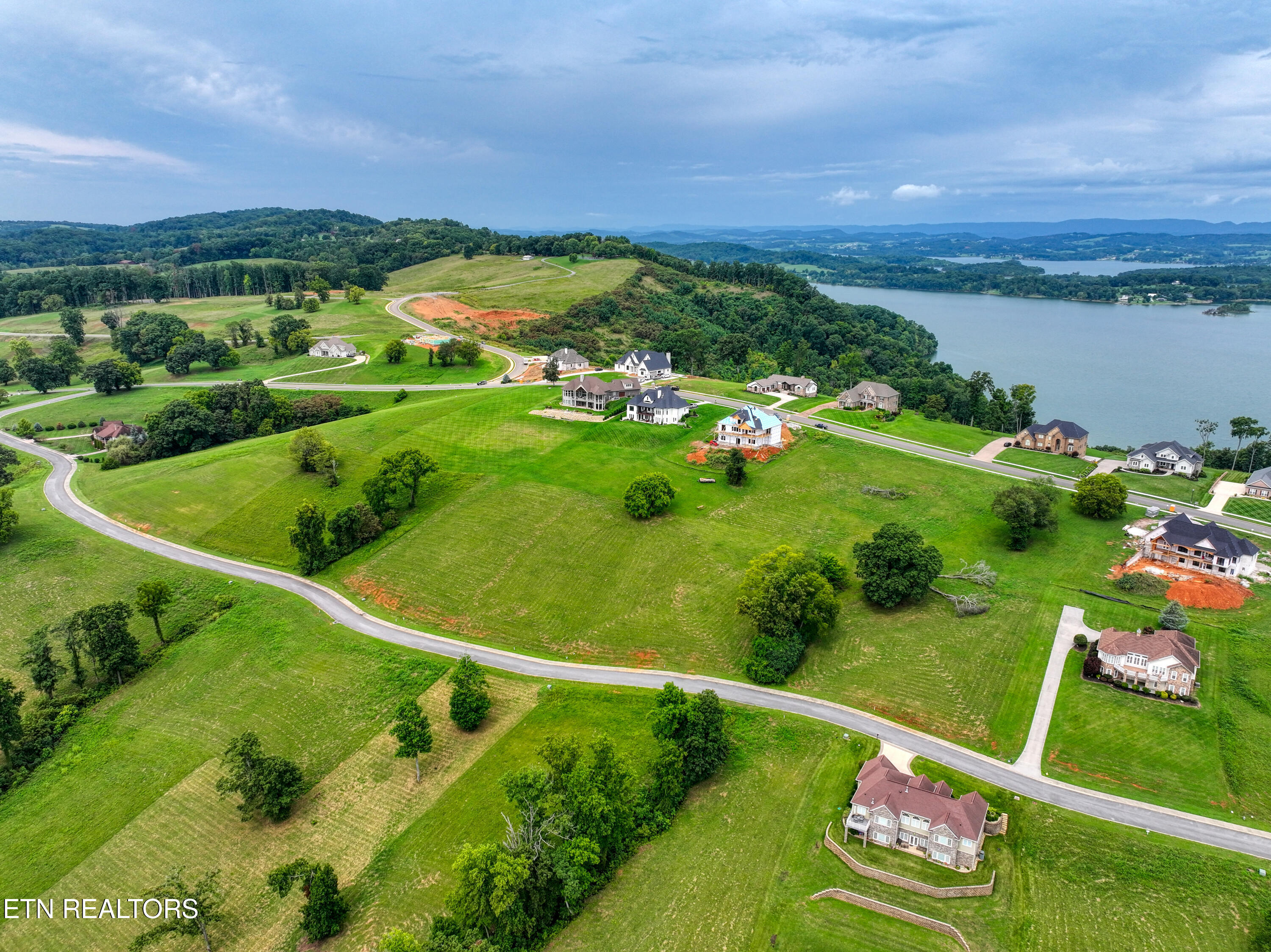 2447 Starboard Crest Road Morristown, TN 37814 - Photo 14 of 54 DJI_20240726015508_0144_D_25