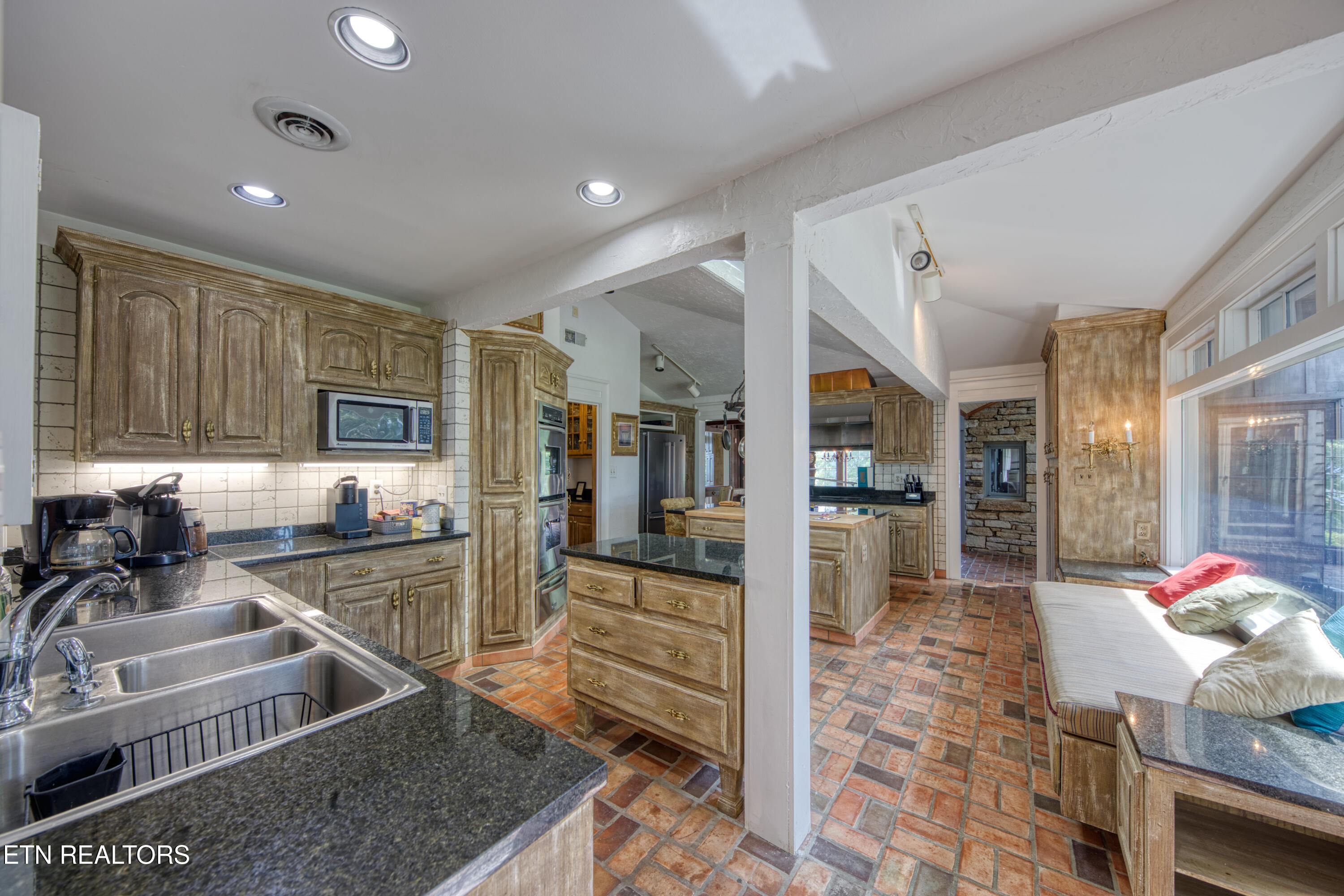 2447 Starboard Crest Road Morristown, TN 37814 - Photo 31 of 54 0H3A2483_17