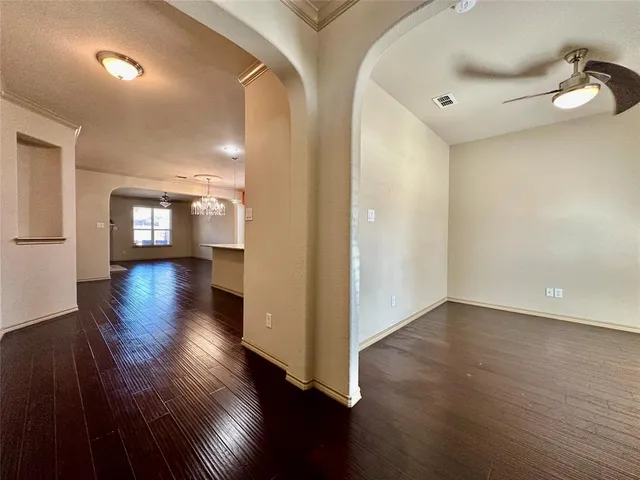 $2,500 | 5205 Glen Meadow Drive, Arlington, TX 76001