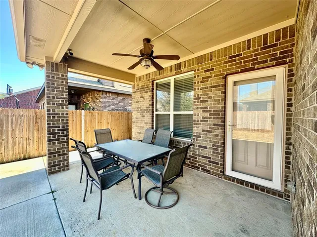 $2,500 | 5205 Glen Meadow Drive, Arlington, TX 76001