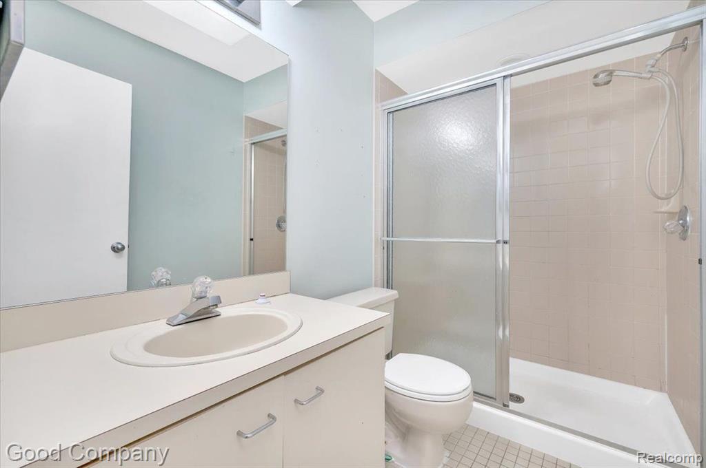 676 Highgate Mews Rochester Hills, MI 48307 - Photo 15 of 24