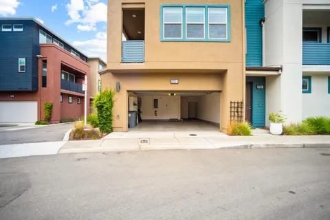 $1,049,888 | 5720 Greige Circle, Unit G, Dublin, CA 94568
