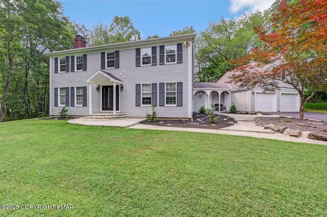 $659,900 | 155 Kimberleigh Court, East Stroudsburg, PA 18301