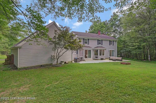 $659,900 | 155 Kimberleigh Court, East Stroudsburg, PA 18301