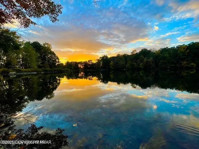 $659,900 | 155 Kimberleigh Court, East Stroudsburg, PA 18301