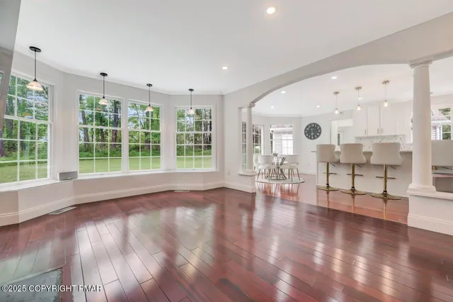 $659,900 | 155 Kimberleigh Court, East Stroudsburg, PA 18301