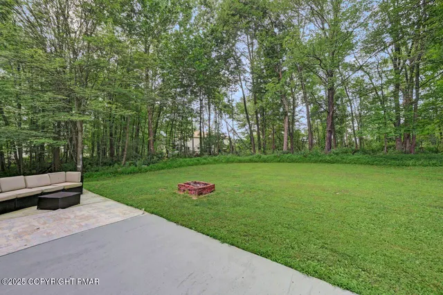 $659,900 | 155 Kimberleigh Court, East Stroudsburg, PA 18301