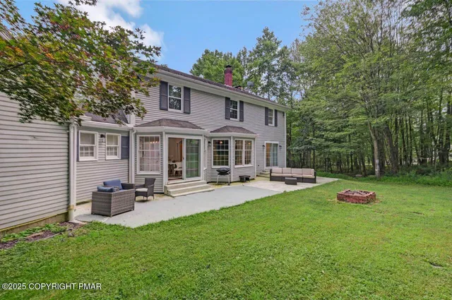 $659,900 | 155 Kimberleigh Court, East Stroudsburg, PA 18301