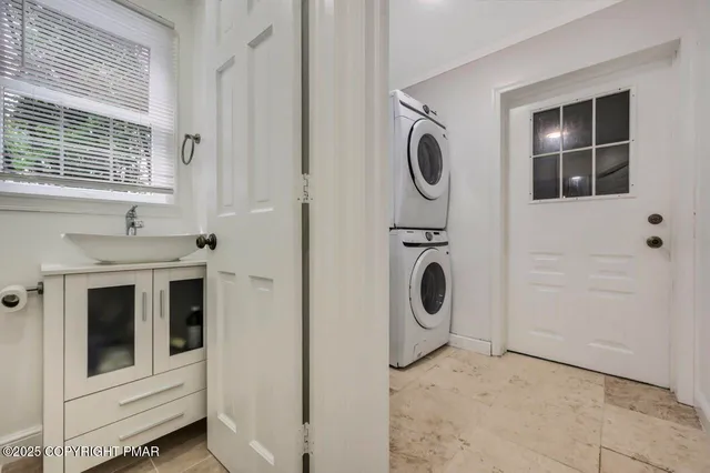 $659,900 | 155 Kimberleigh Court, East Stroudsburg, PA 18301