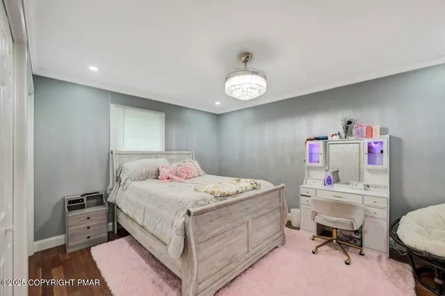 $659,900 | 155 Kimberleigh Court, East Stroudsburg, PA 18301