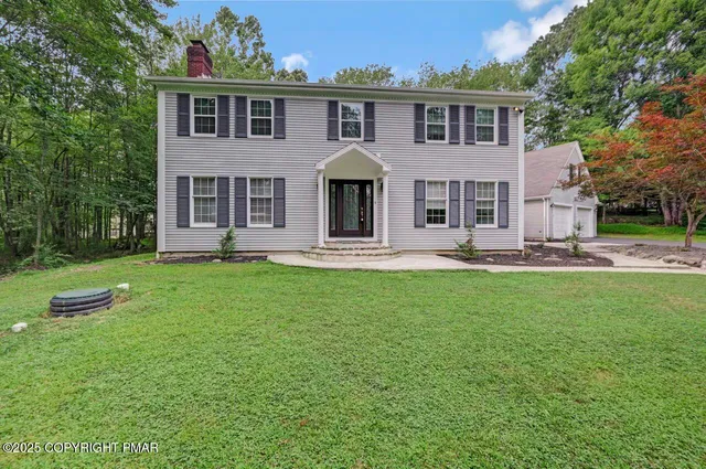 $659,900 | 155 Kimberleigh Court, East Stroudsburg, PA 18301