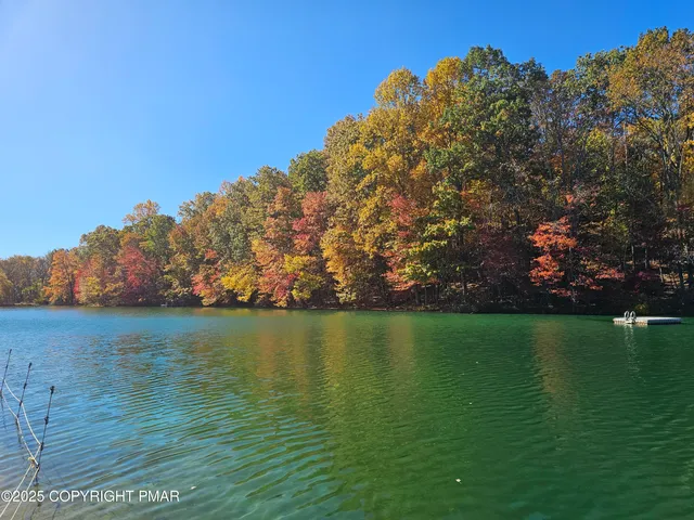 $659,900 | 155 Kimberleigh Court, East Stroudsburg, PA 18301