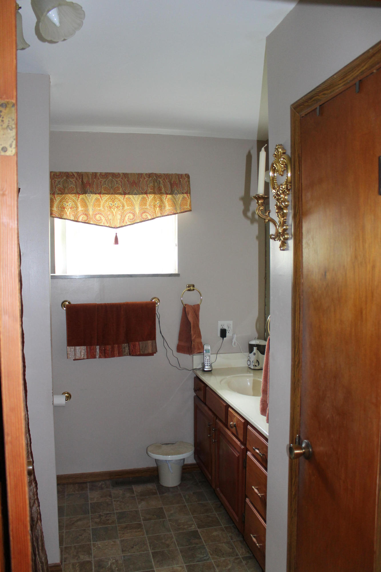 185 Hickory Valley Road Maynardville, TN 37807 - Photo 10 of 16 Bath